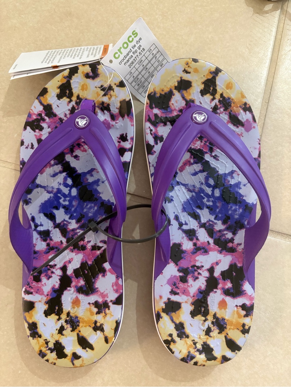 NWT Crocs Crocband Tie Dye Mania Flip Flops Youth Size J4 Purple summer beach